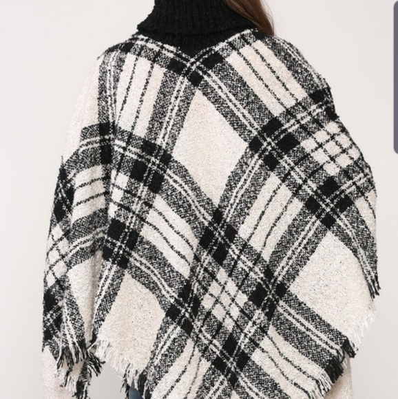 Sale Cream Black Poncho Sweater - Picture 3 of 7